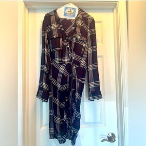 NWOT VENUS Navy/White Plaid Tie Front Long Sleeve Dress
